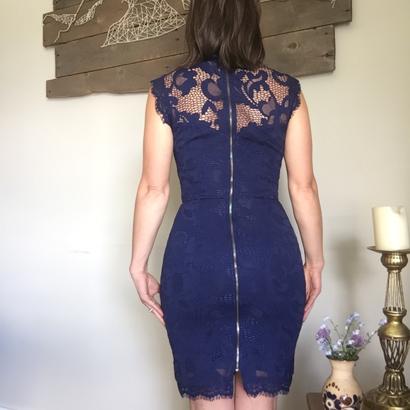 Sans Souci Dress - Picture 2 of 8